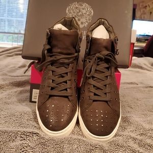 brand new Ladies Vince Camuto ankle boots